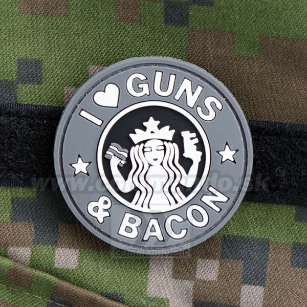 I love Guns and Bacon - sivá 3D nášivka PVC