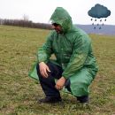 Pršiplášť do dažďa ľahké pončo Barbaric Raincoat