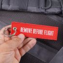 Remove Before Flight RBF prívesok kľúčenka
