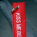 Kiss Me Before Flight RBF prívesok kľúčenka