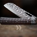 Obrázok 4. Zatvárací nôž DELLINGER Santoku Karasu VG-10 Damascus