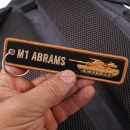 Obrázok 1. M1 ABRAMS Tank RBF prívesok kľúčenka Remove Before Flight