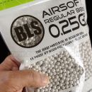 BLS Precision Regular BBs 0,25g 4000ks 1kg guličky 6mm